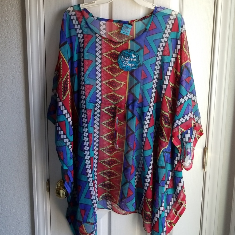 NWT CALIFORNIA BREEZE FLOWY TUNIC🌷